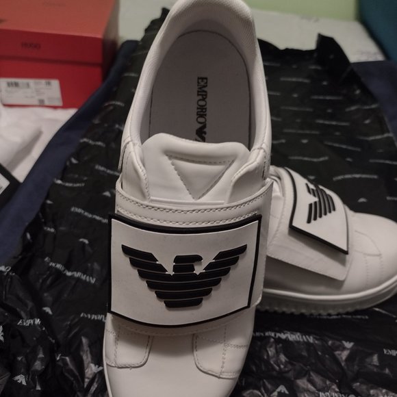 Emporio Armani Sneakers - Picture 6 of 16